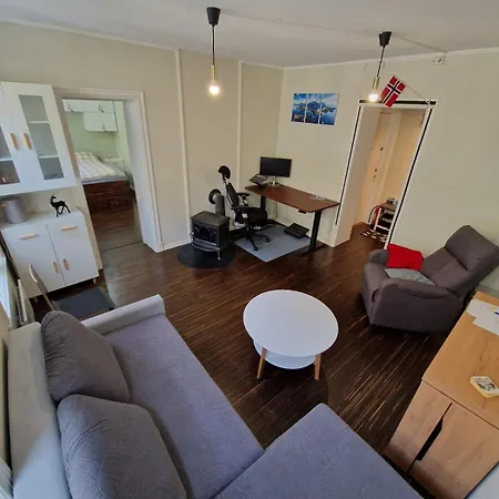 Entire 1-bedroom Flat With Courtyard In Old Town דירה אוסלו