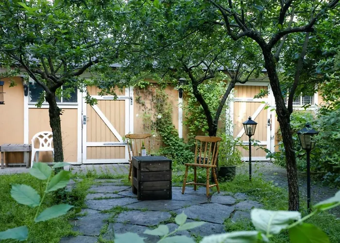 Entire 1-bedroom Flat With Courtyard In Old Town Apartman *