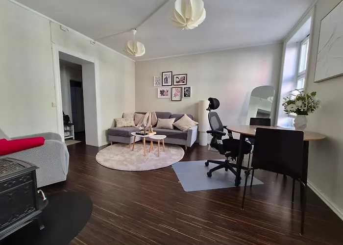 아파트 Entire 1-bedroom Flat With Courtyard In Old Town